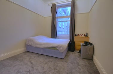 B Charlotte Square, Newcastle Upon Tyne, Newcastle - Image 3